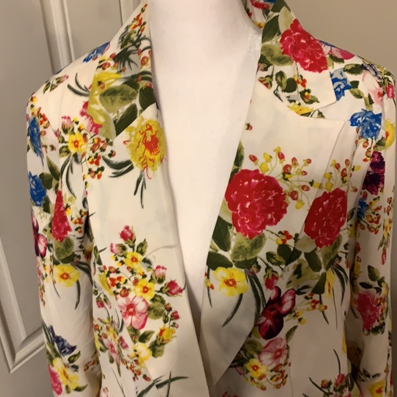 Multi colored flowered blazer - Picture 2 of 14